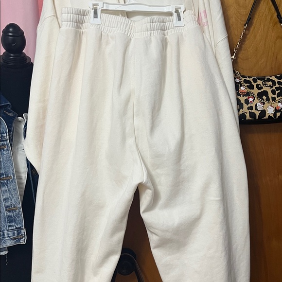 FINAL DROP! PINK Ivory Hoodie and Sweatpants Set, oversized - Picture 9 of 12